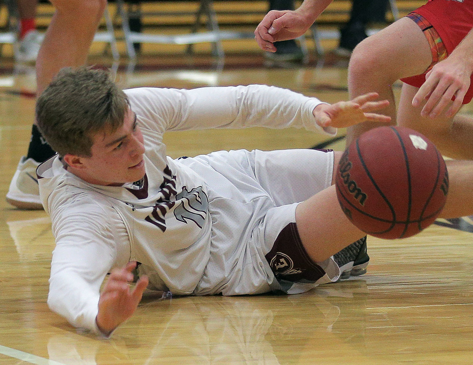 Truckee at Elko Boys Basketball (21).jpg